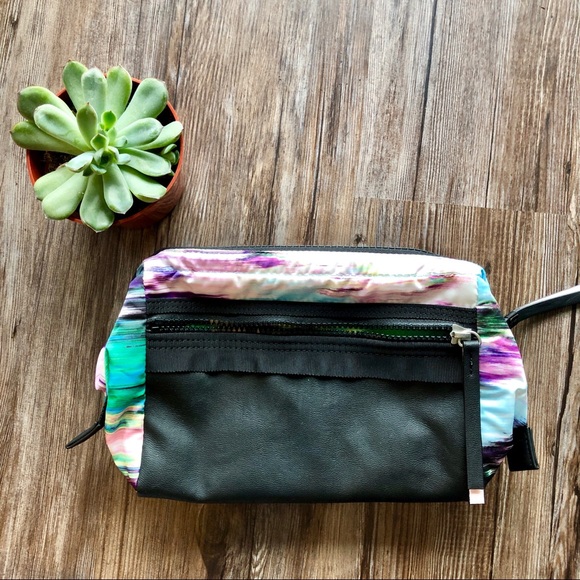 lululemon athletica Bags Rare Lululemon Travel Kit Bag Poshmark